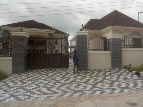 top real estate agent 5 super bedroom duplex with swimming pool located at the back of Market Square Mall Orlu  road Owerri Imo State for sale