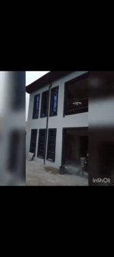 One storey building easy to convert to duplex
